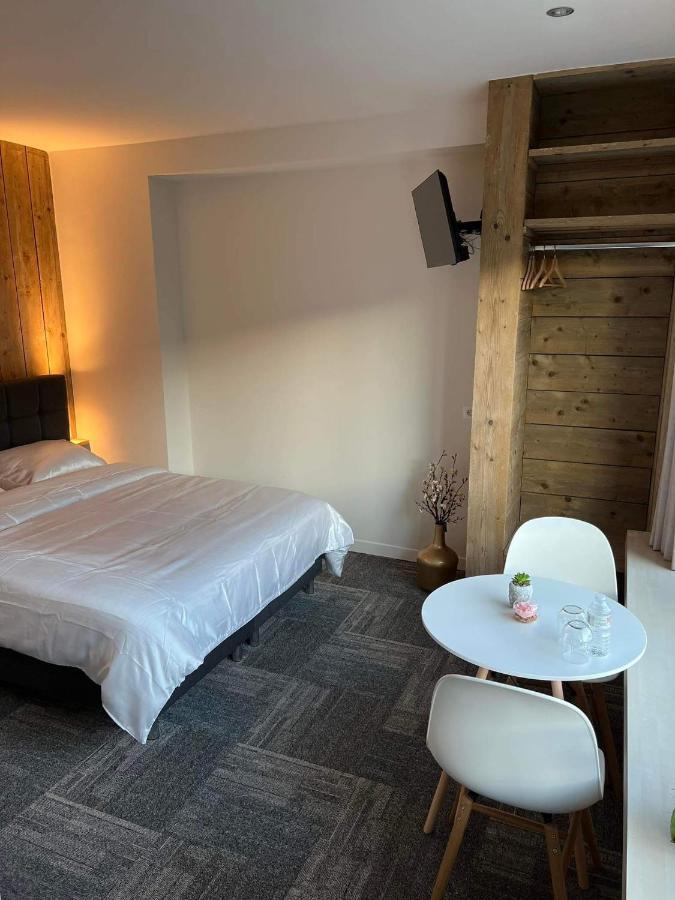 Nieuwe Kamer In Centrum Brugge Met Badkamer ! Exterior photo